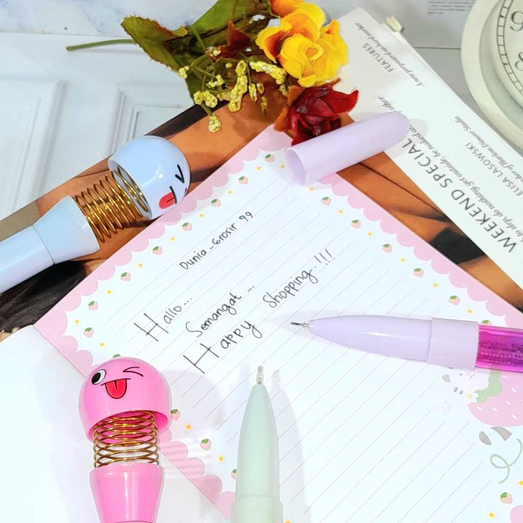 

Pulpen Gliter Mentul Emoji Super Cute Bolpen Mantul Lucu Tinta Hitam / Pen Glitter Mentul Imut Unik Alat Tulis Sekolah Anak Kekinian Stationary Fancy Harga Termurah Kualitas Terbaik Bisa Grosir dan COD