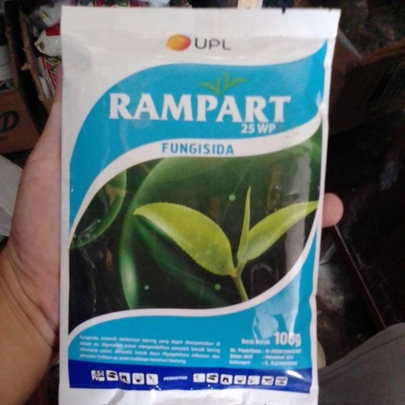 Fungisida RAMPART 25 WP kemasan 100 gram bahan aktif metalaksil 25% anti busuk daun busuk batang saromyl