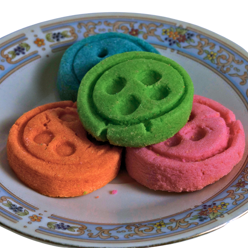 

Button Cookies Luxury Hampers Kue Kancing