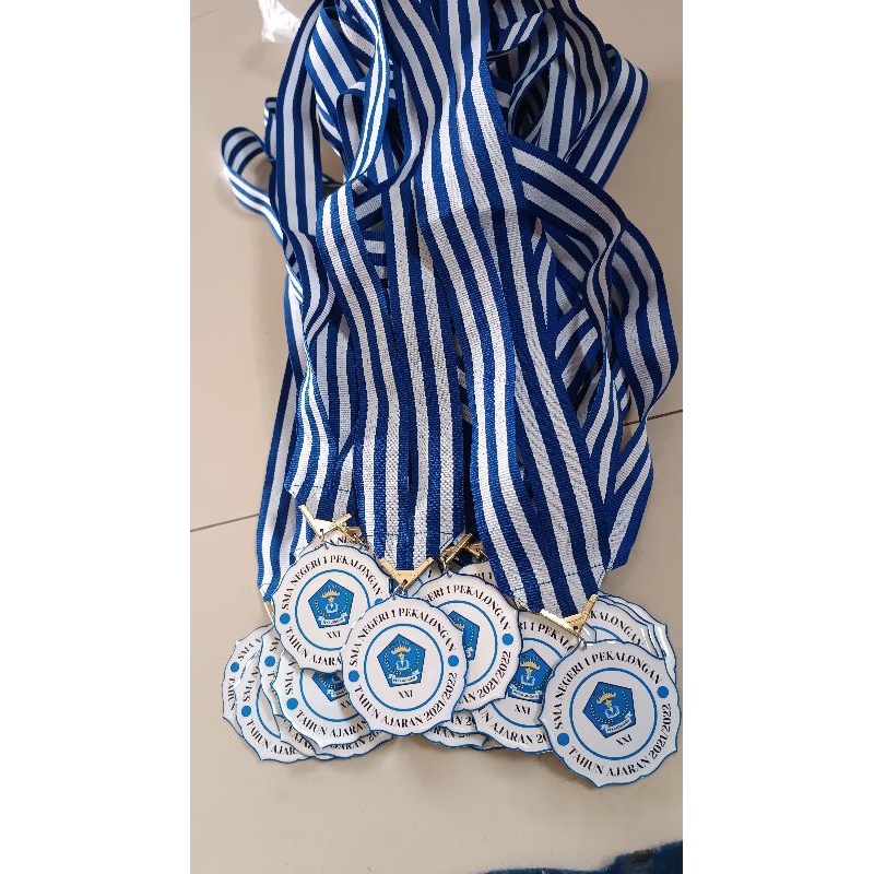

PAKET MEDALI SMP