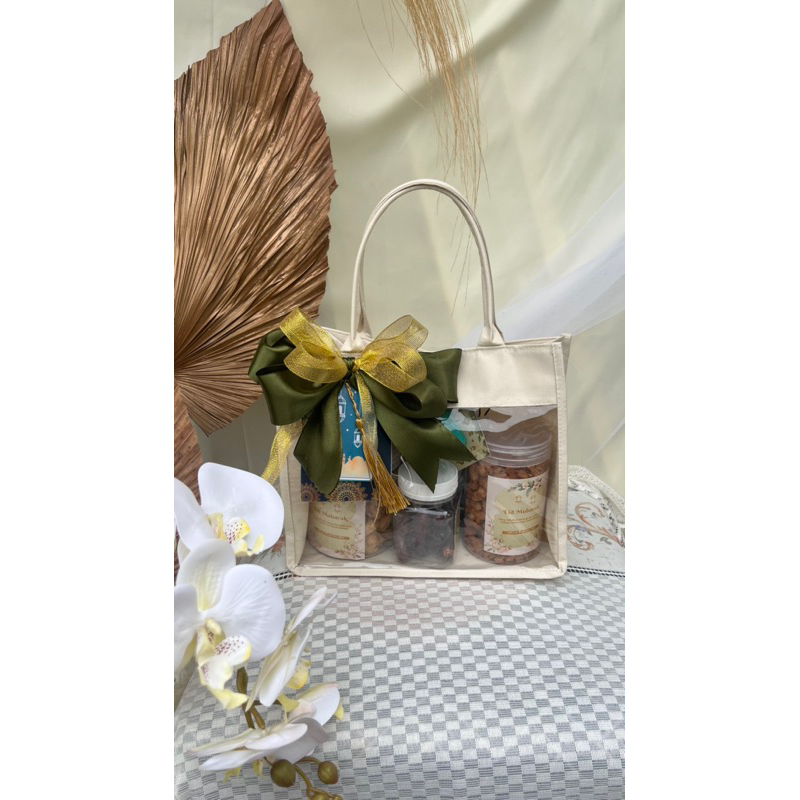 

Hanna hampers Lebaran