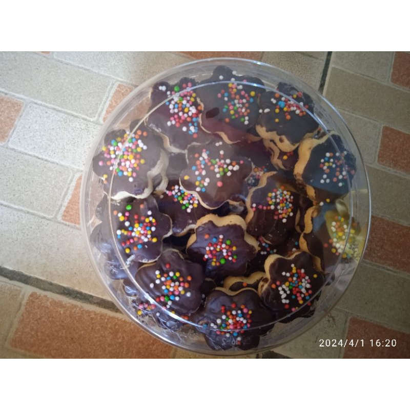 

Kue kering cokelat