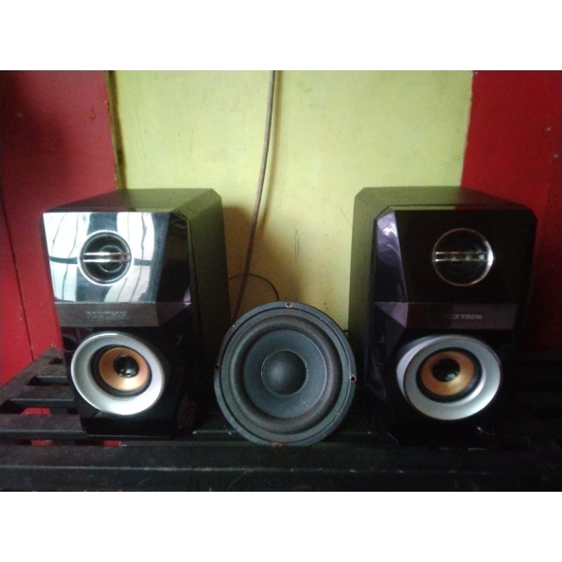 Speaker Satelit dan Subwoofer bekas Polytron PMA