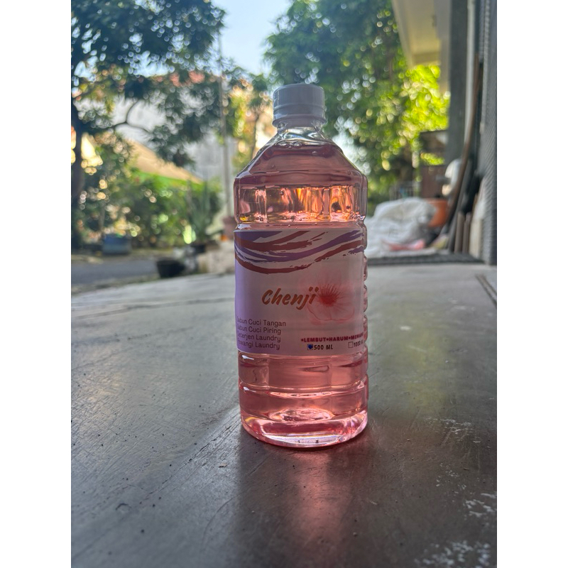 DETERGEN LAUNDRY CAIR 1liter