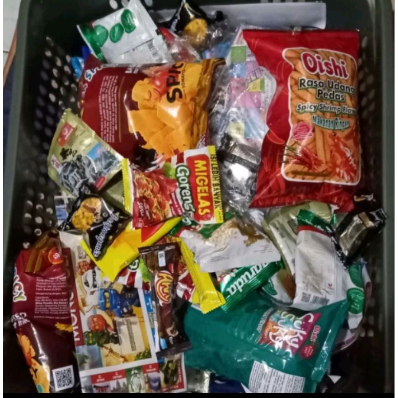 

paket cemilan Snack jajan anak murah. dikirim random