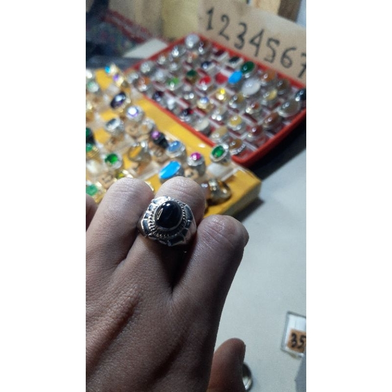 Batu akik cubung wulung