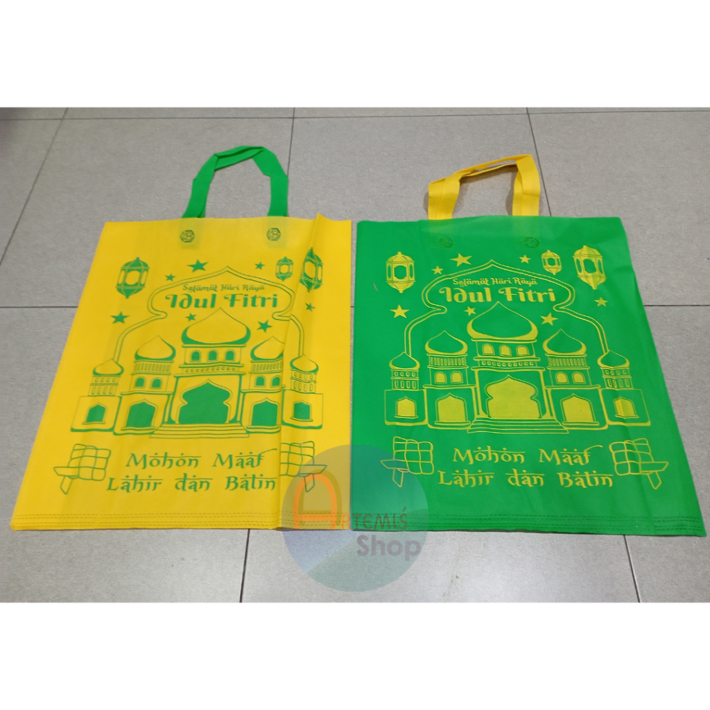 

Tas Spunbond Lebaran Idul Fitri Besar Size L 38 x 45 x 10 cm Isi 12 Pcs