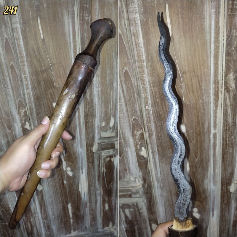 Tombak Sepuh Korowelang Luk 9 Tangguh Singosari - 241