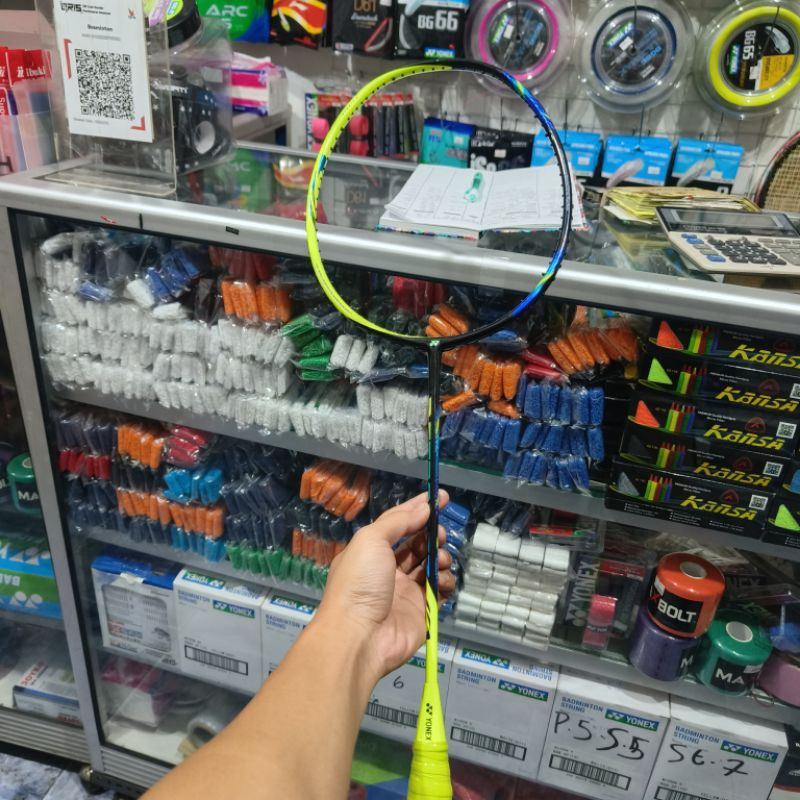 Yonex Astrox 77 JP Code Second Raket Badminton Bulu Tangkis