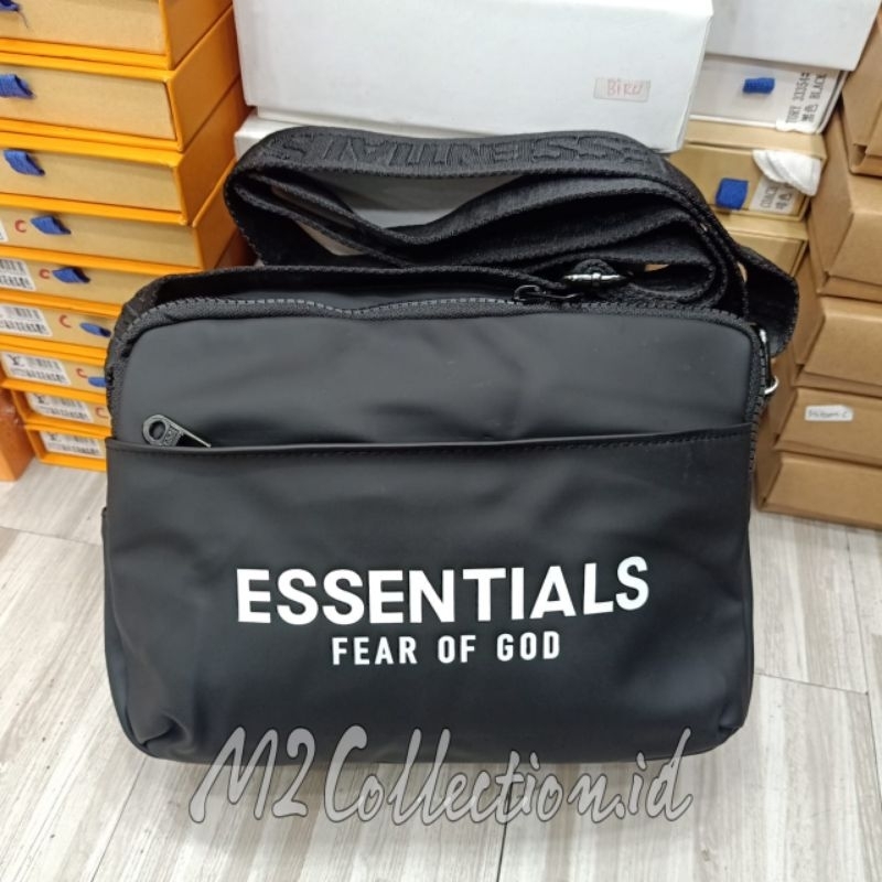 tas selempang essentials fear of God Crossbody bag import
