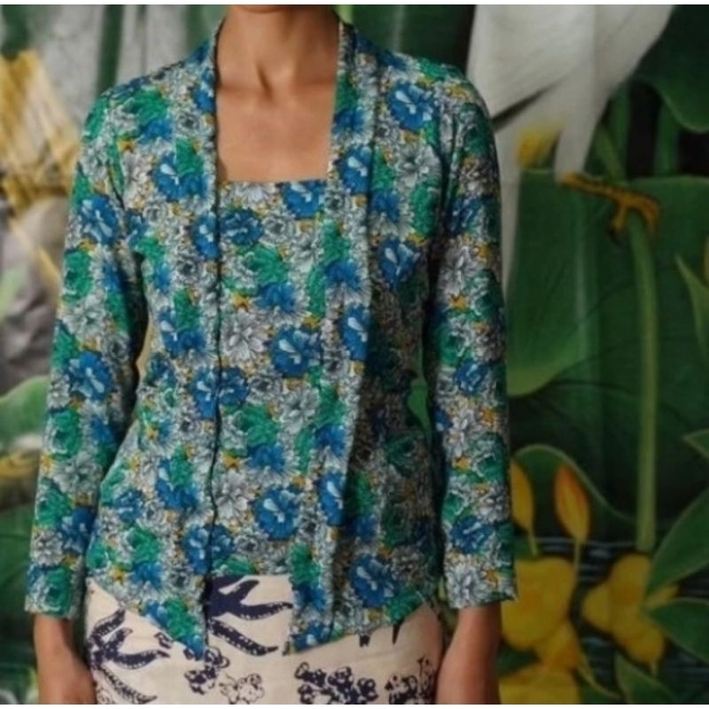 kebaya kutubaru motif bunga