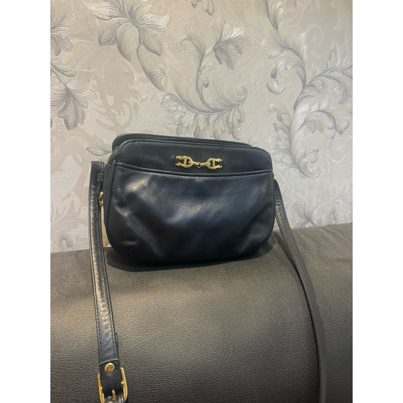 sling bag aigner