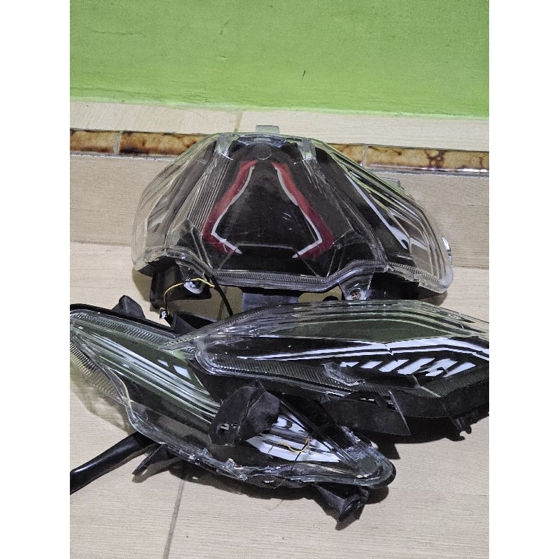 LAMPU CUSTOM STOPLAMP + SEIN DEPAN/BELAKANG HONDA BEAT DELUXE