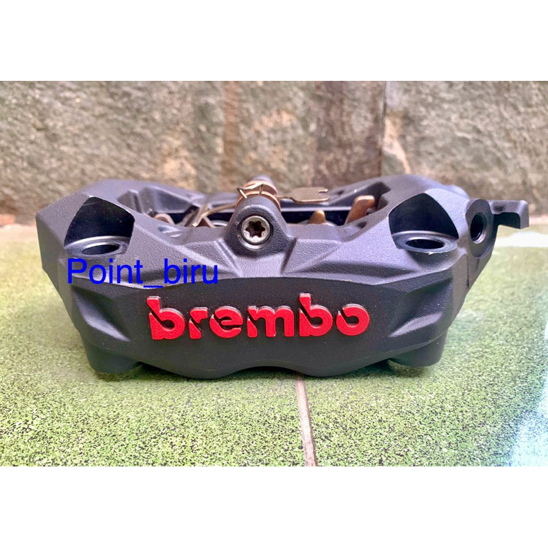 

kaliper Brembo M4 32 monoblok 4 Piston, pitch 100mm ( kanan ) 100% original