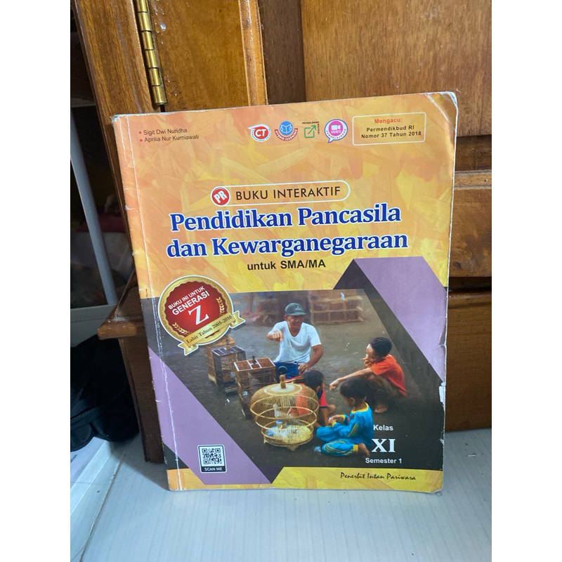 

lks ppkn kelas 11 semester1