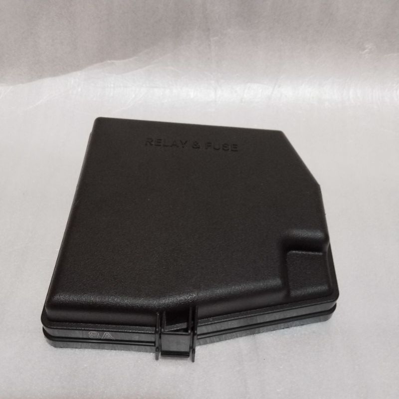 tutup box sekring cover box fuse vios yaris gen 3 tahun 2007 2021ori 82662-OD370 ORIGINAL