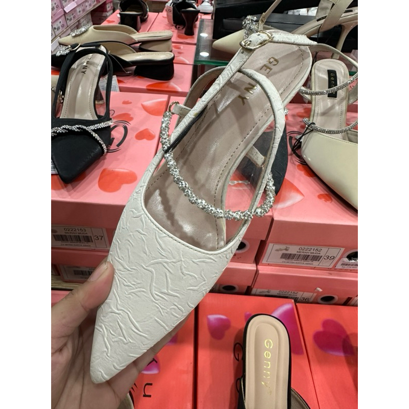 Sepatu Wanita Genny heels 3cm