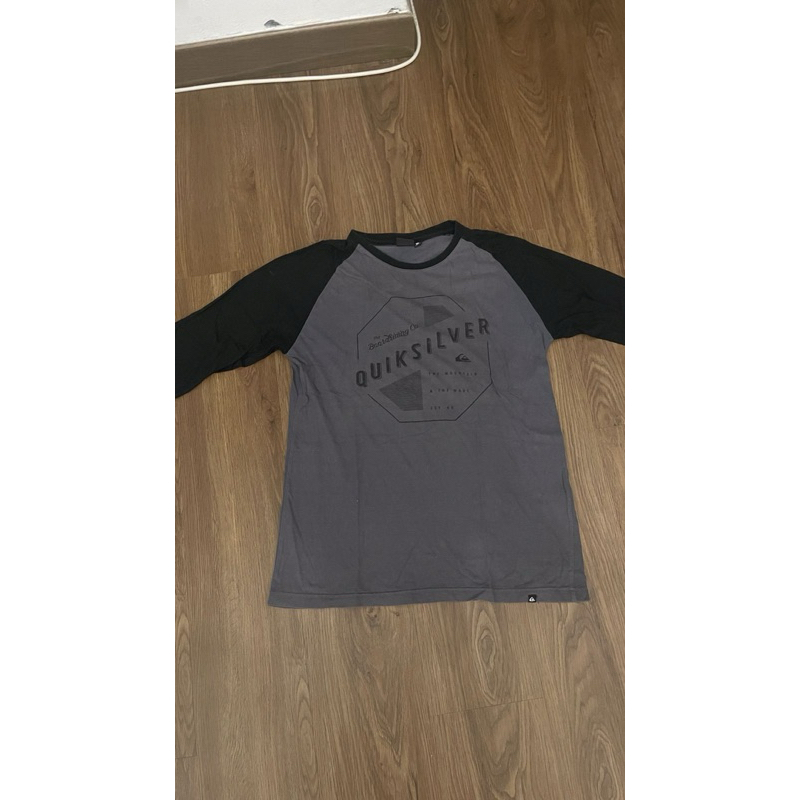 Quiksilver tshirt