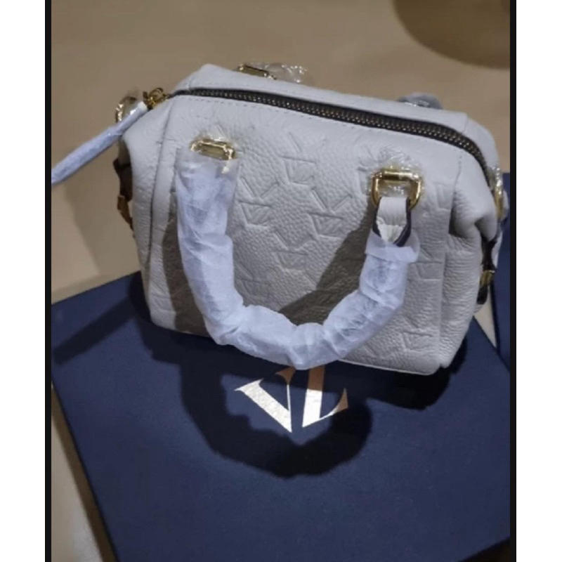 Preloved VZ Micro Bowling Bag Genuine Leather Vivi Zubedi