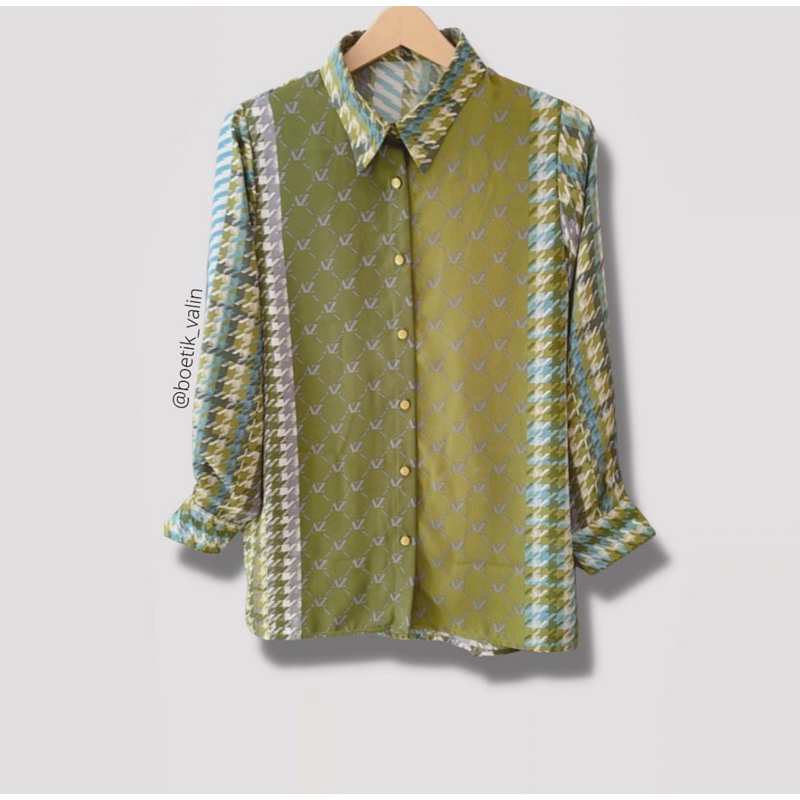 Kemeja VZ vivi zubedi lookalike