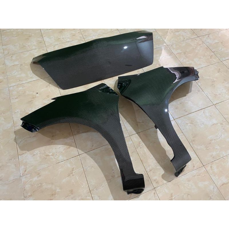 fender Yaris lama carbon kevlar