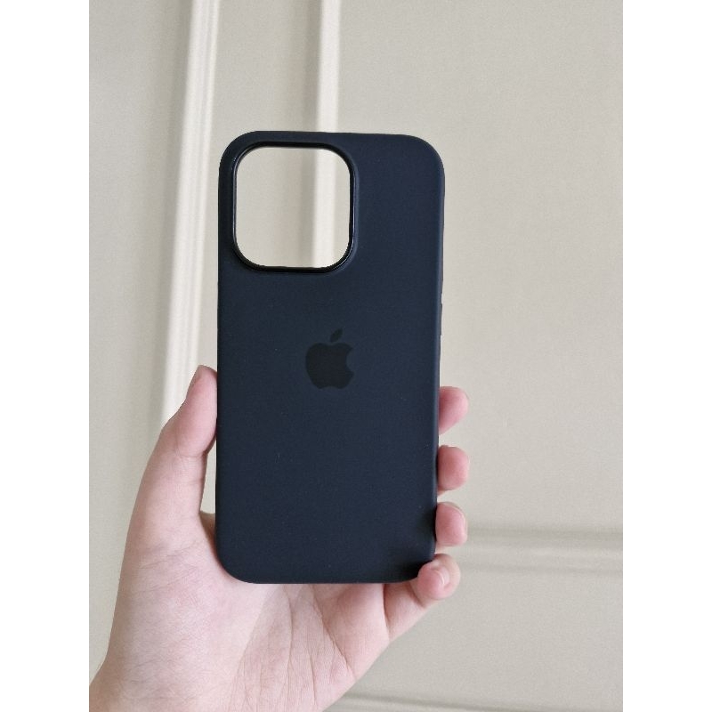 Preloved Case Iphone 14 pro silicone midnight original apple ibox