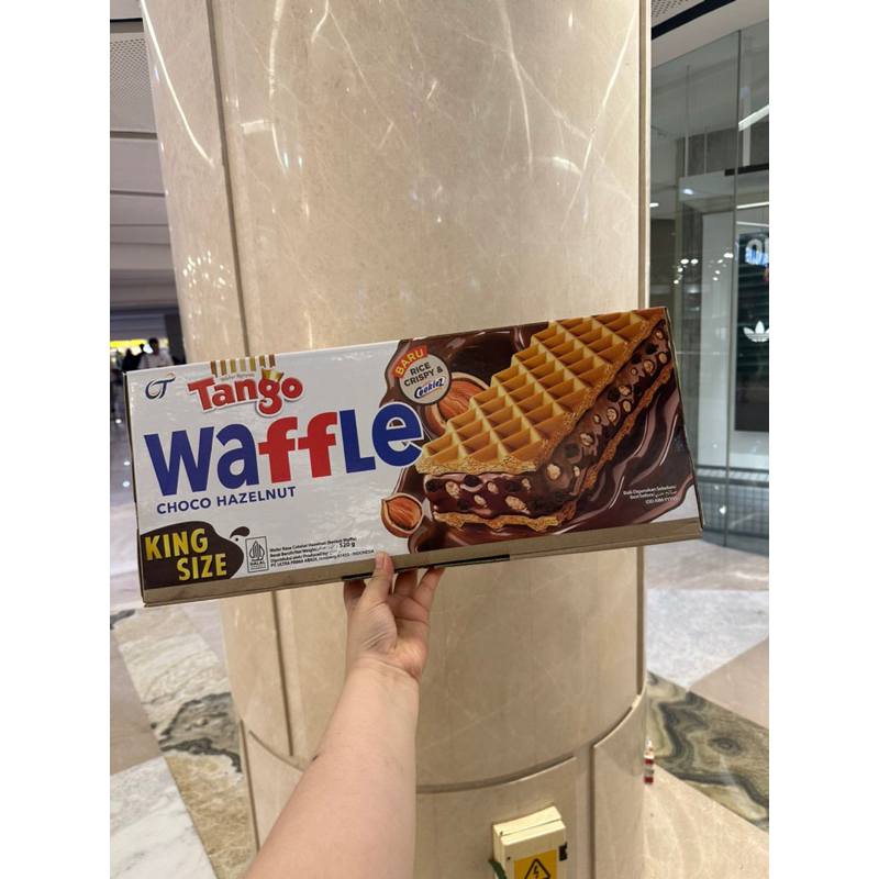 Tango Waffle King Size - Hezelnut Limited edition 520gr