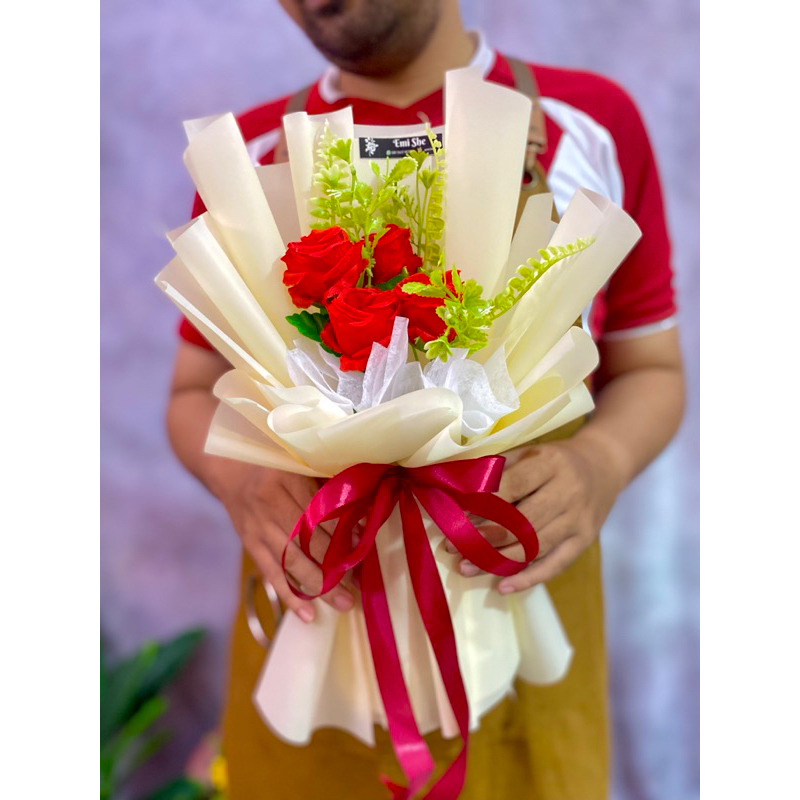 Buket bunga / bouquet / Bunga mawar palsu