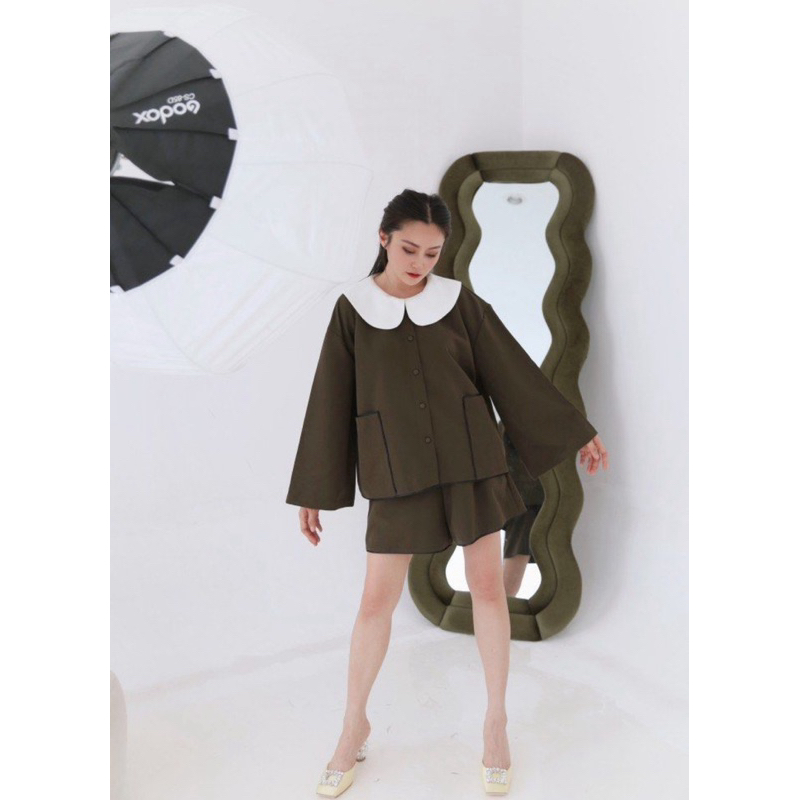 Array ID Lucille Set BNWT