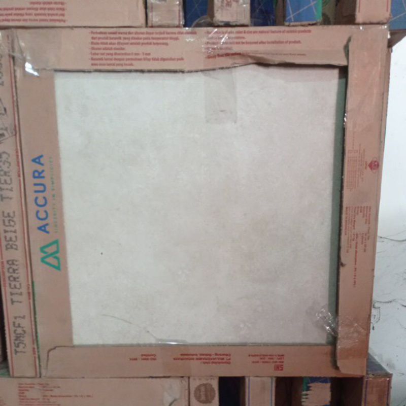 KERAMIK 50X50 CREAM INDUSTRIAL MATT / 50X50 CREAM MATT TIERRA BEIGE