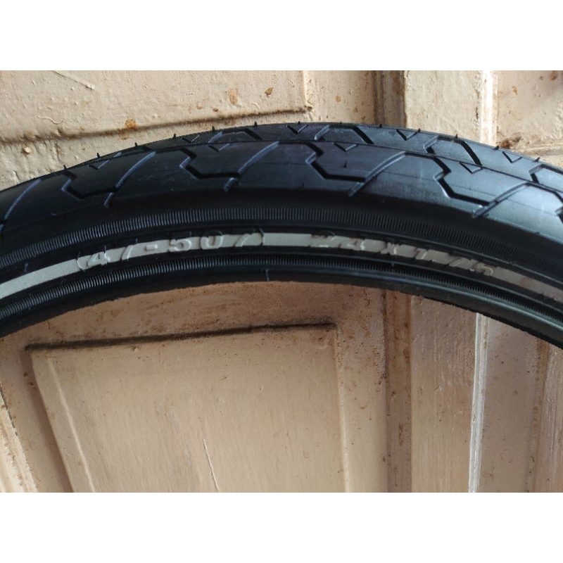ban luar sepeda 24 x 1.75 kenda list putih reflektor
