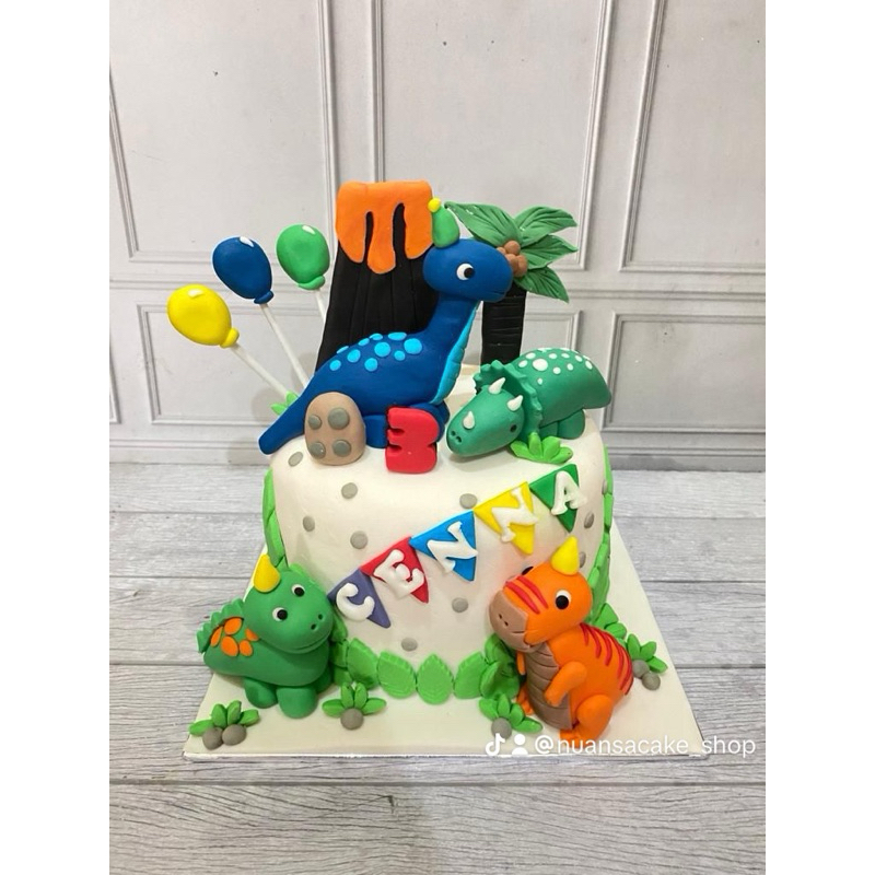 

custom cake karakter dinosaurus