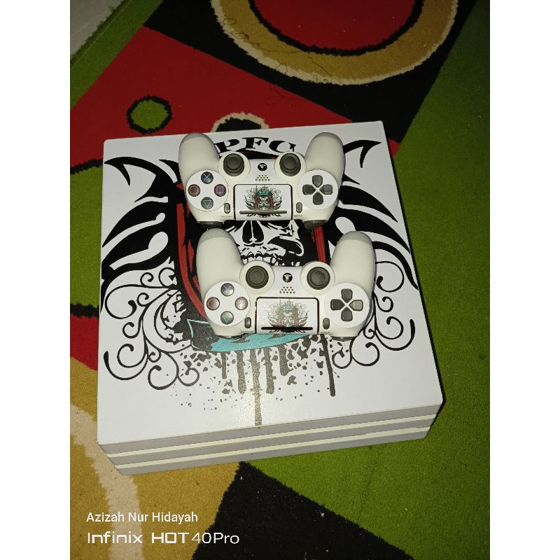 Jual_Playstation4_PRO_ORIGINAL_1TB