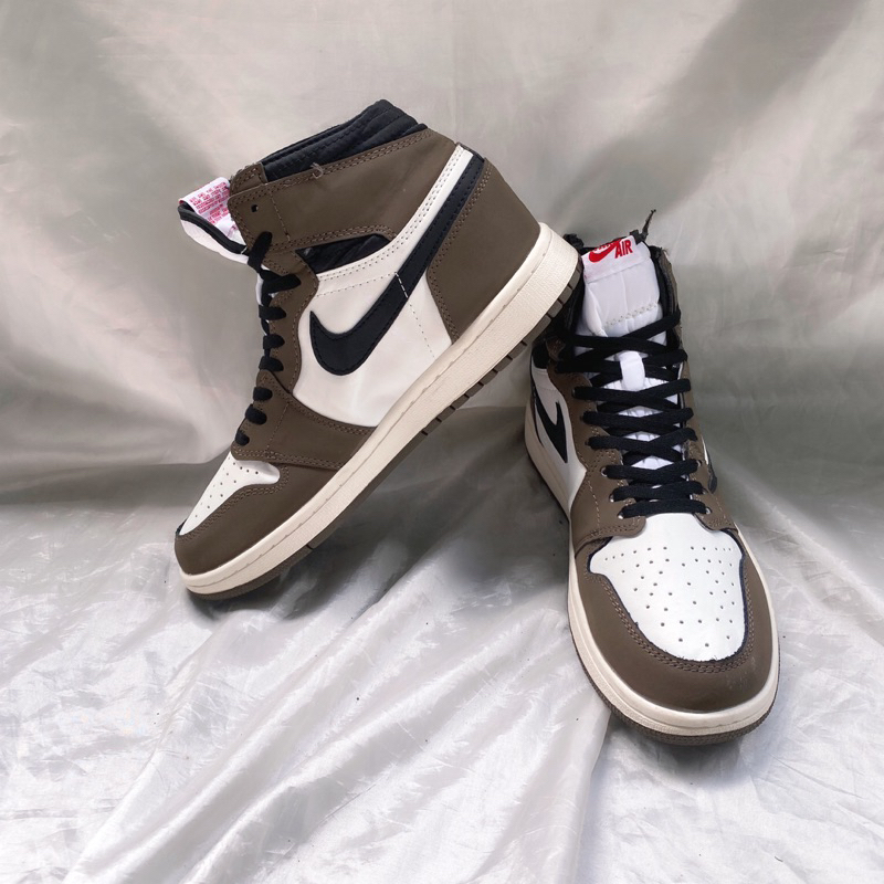 Nike air jordan high travis scott