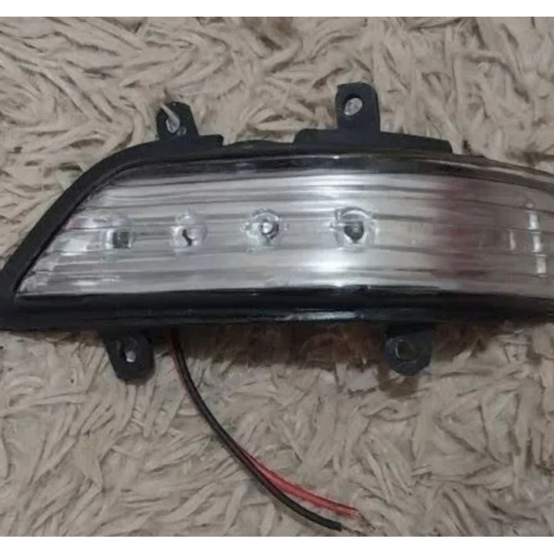 Lampu sein spion xenia vvti tahun 2006 2007 2008 2009 2010 2011