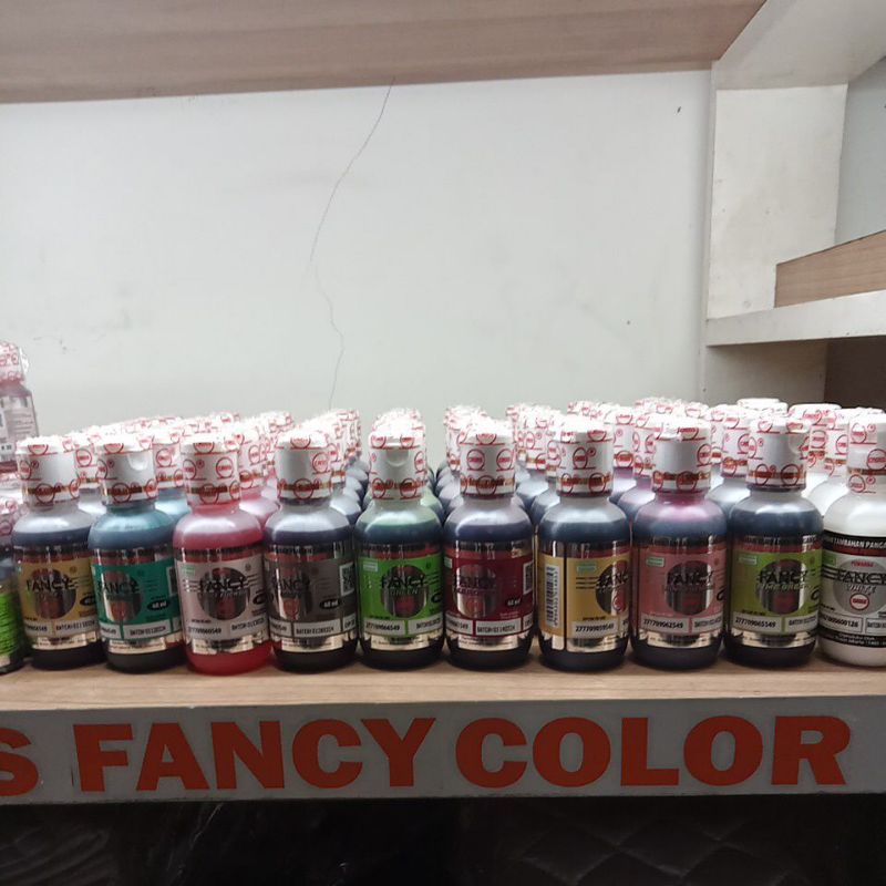 

CROSS Pewarna Makanan FANCY COLOUR 60ml (Cross Liquid Icing)