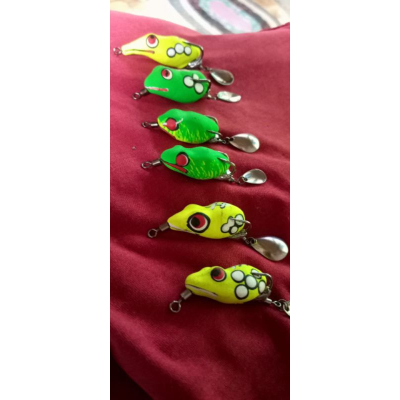 Umpan pancing ikan gabus