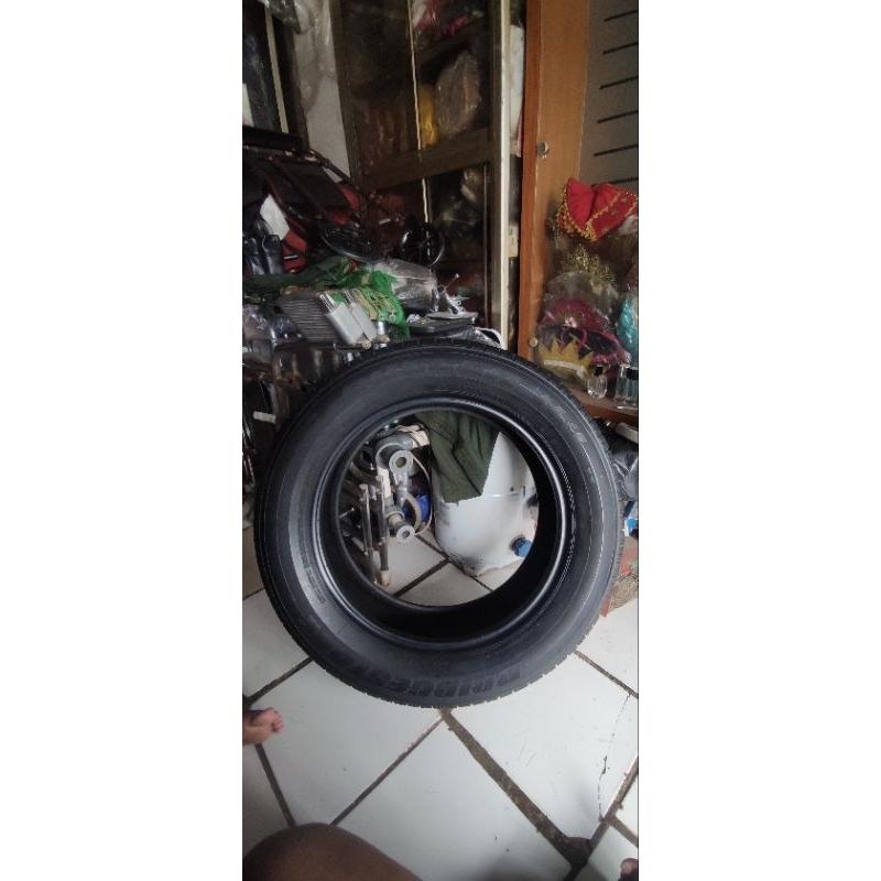 BAN MOBIL BRIDGESTONE DUELER H/L 33  235/60 RING 18 103H