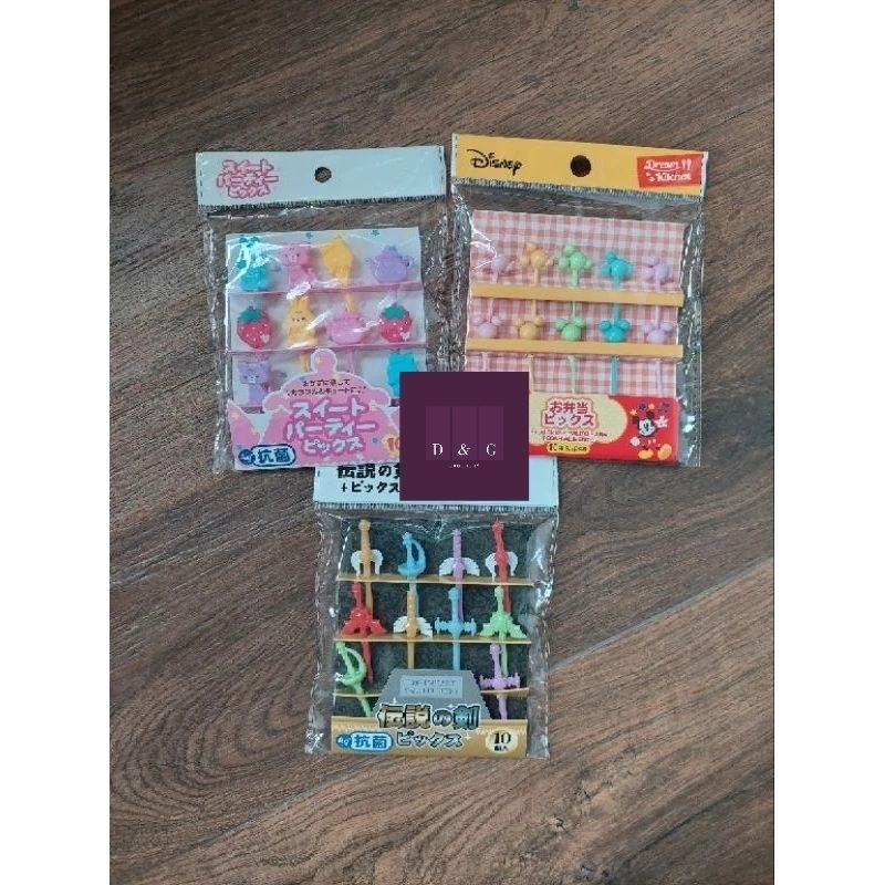 Disney Peralatan bento tusuk buah bento Japan TUSUKAN BENTO FOOD PICK DISNEY SAMURAI BEAR ORI JAPAN