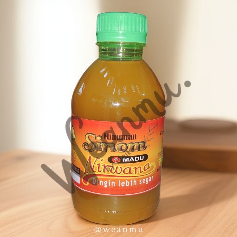 

JAMU NIRWANA SINOM 250ml Kemasan Mini/MINUMAN TRADISIONAL OLEH-OLEH KHAS NGANJUK BERAS KENCUR SINOM KEMASAN MINI