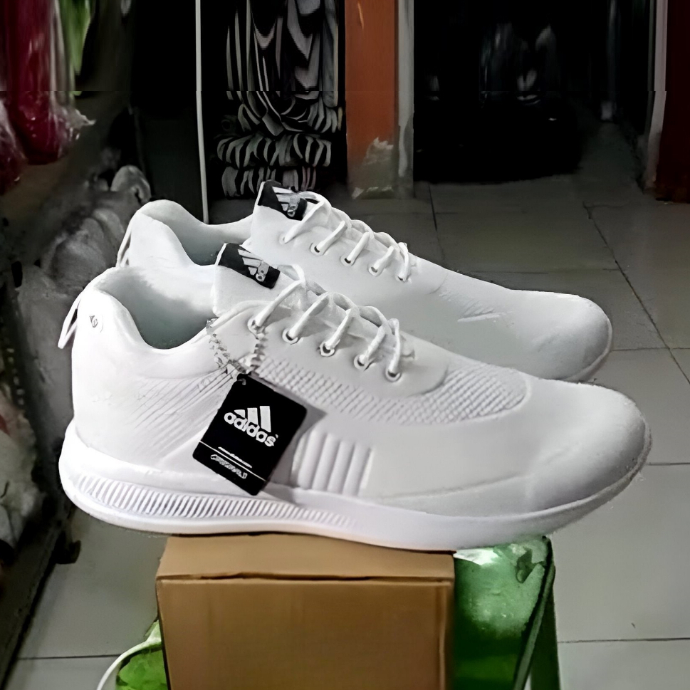 Sepatu Sneakers Pria Putih Polos Ukuran Besar Jumbo Big Size 45 46 47 48 49