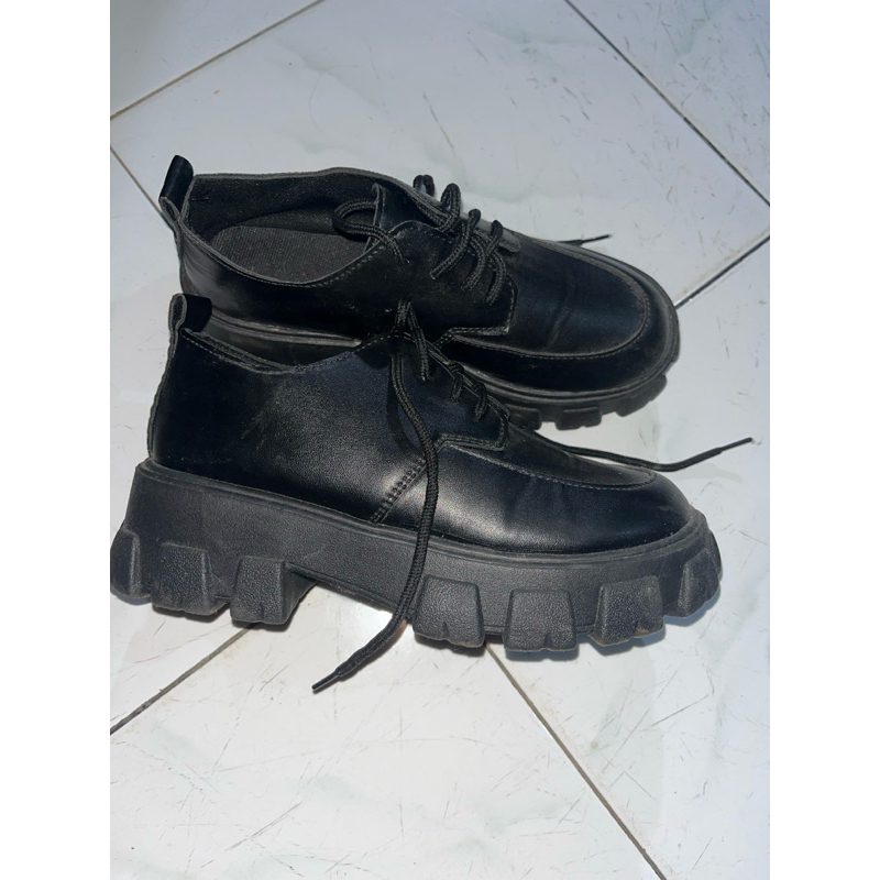 SEPATU BOOTS PENDEK