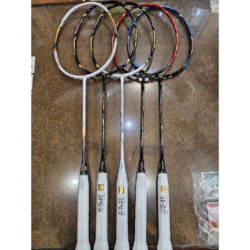 Raket Badminton HNDRD ATOMIC X