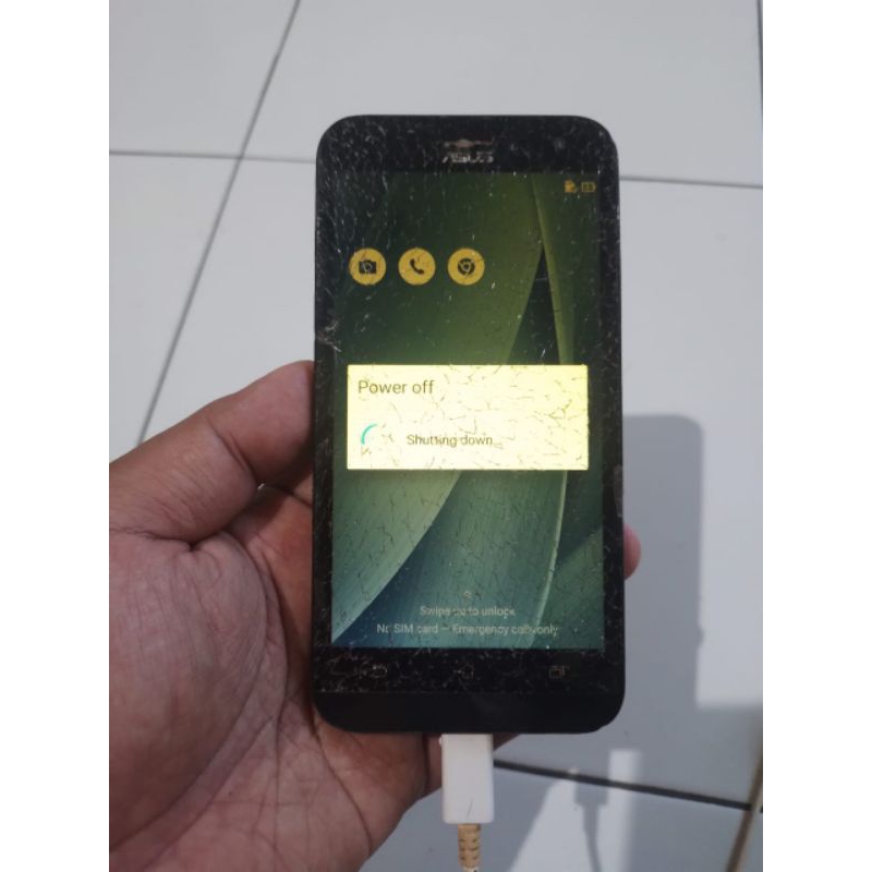 mesin baterai Asus Z00ED normal