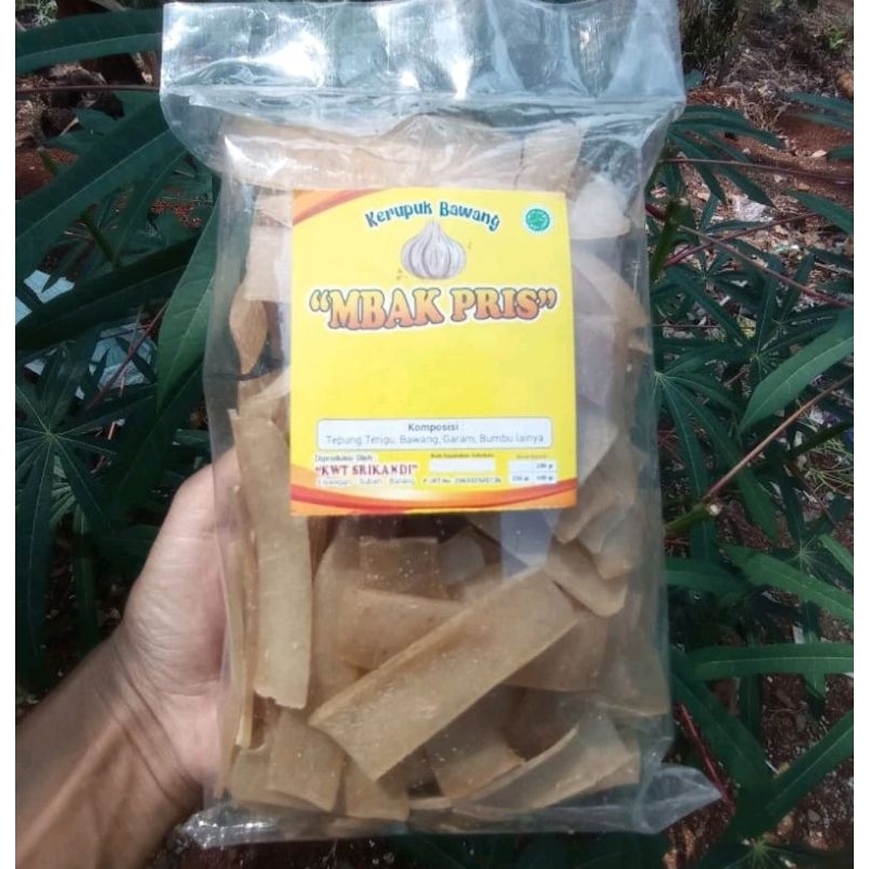 

KERUPUK BAWANG MENTAH SIAP GORENG KEMASAN 500 GR