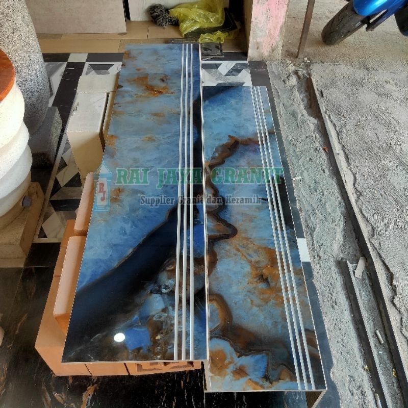 Granit tangga 30x90 dan 20x90
