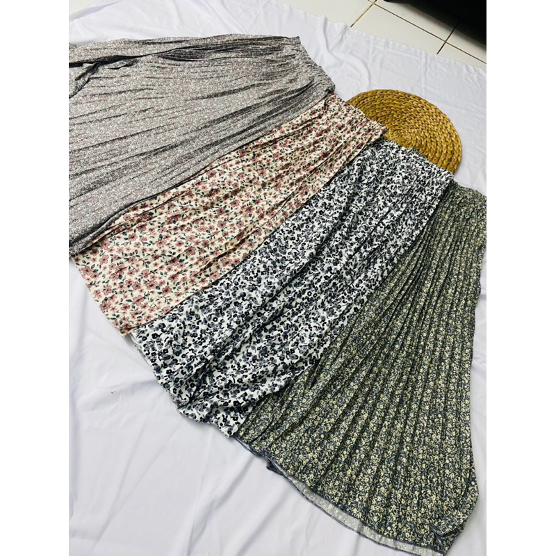 Rok plisket wanita korea premium motif bunga