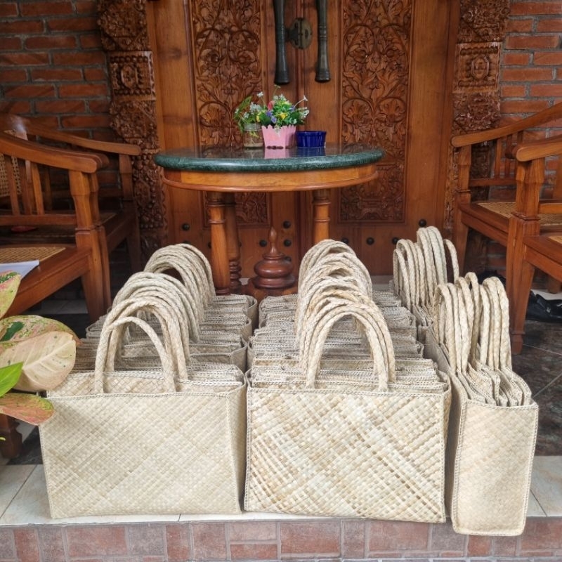 Tas kloso/ Tas Tikar pandan/ Tas unik/ Tas tradisional/Tas pandan lucu/ Tas tote/ Tas tikar