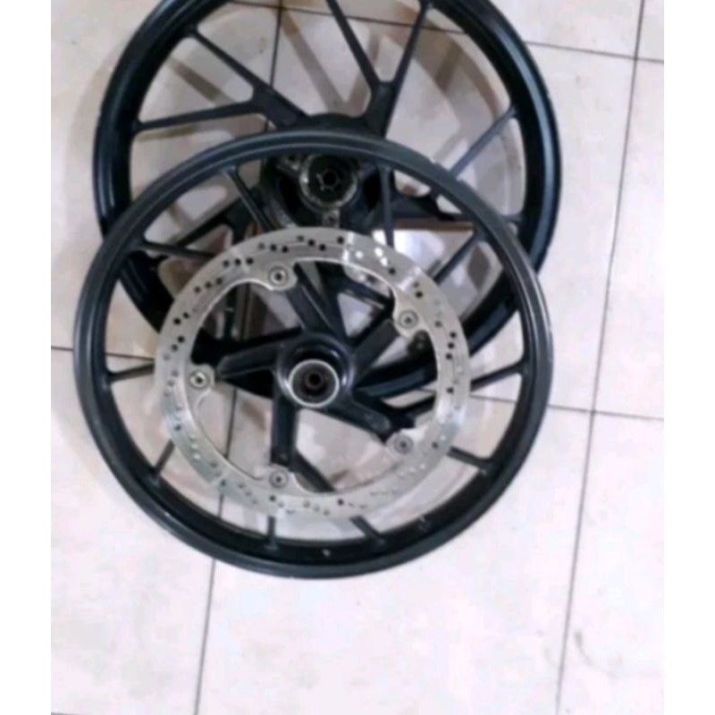 velg pelg standar motor Suzuki Satria Fu original second