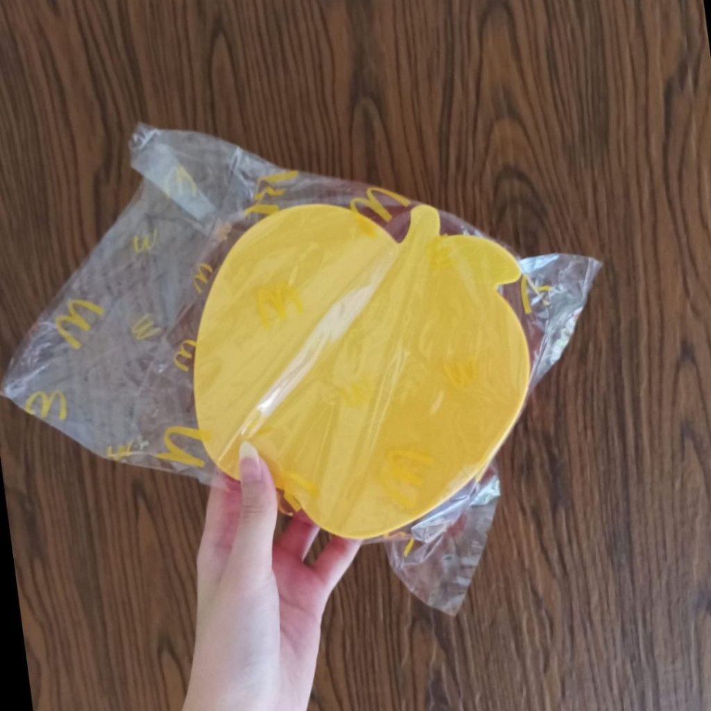 Kotak Tempat Makan anak Lunch Box Mcd Mcdonald Apel Merah Kuning